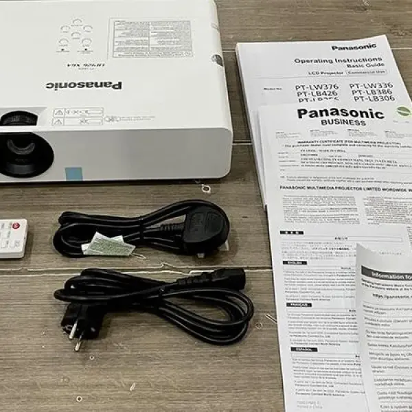 Máy chiếu Panasonic PT-LB386