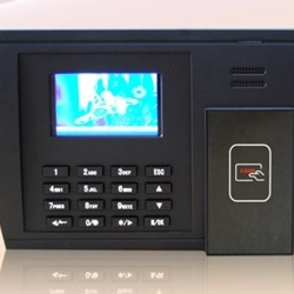 MÁY CHẤM CÔNG RONALD JACK S550