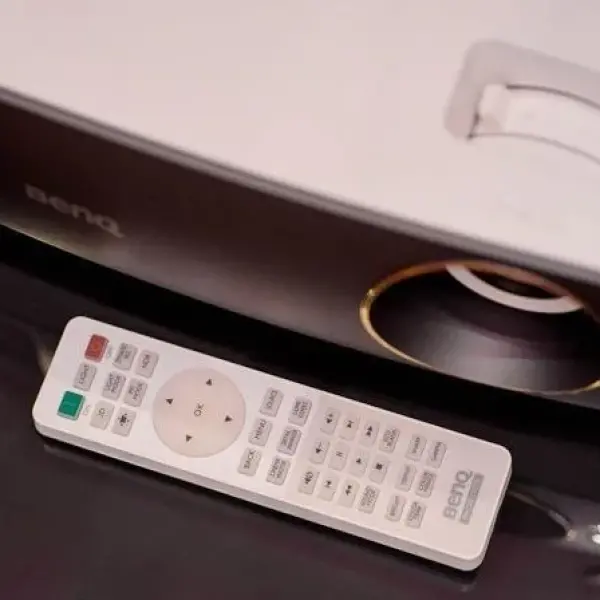 Máy chiếu BenQ W1700