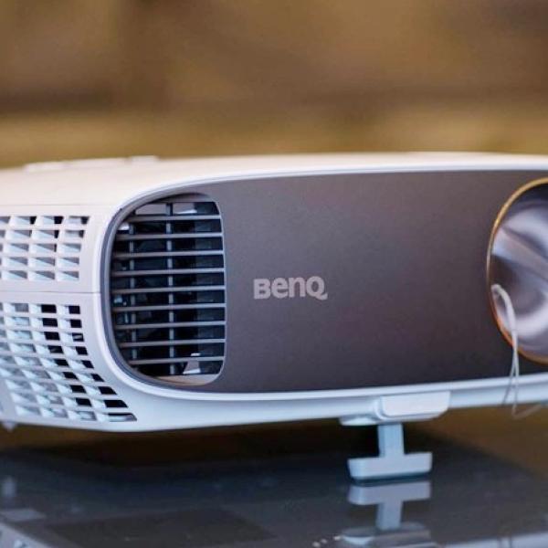 Máy chiếu BenQ W1700
