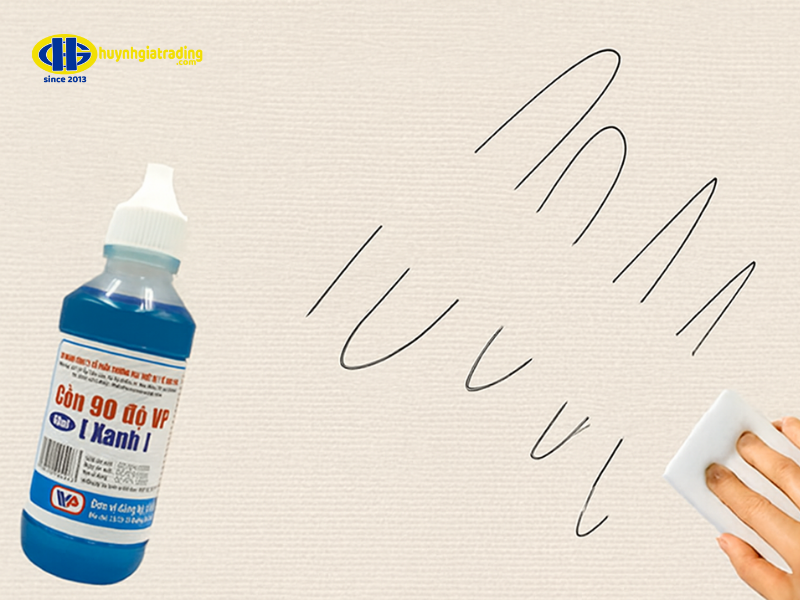 Dùng cồn 90 độ để tẩy mực in